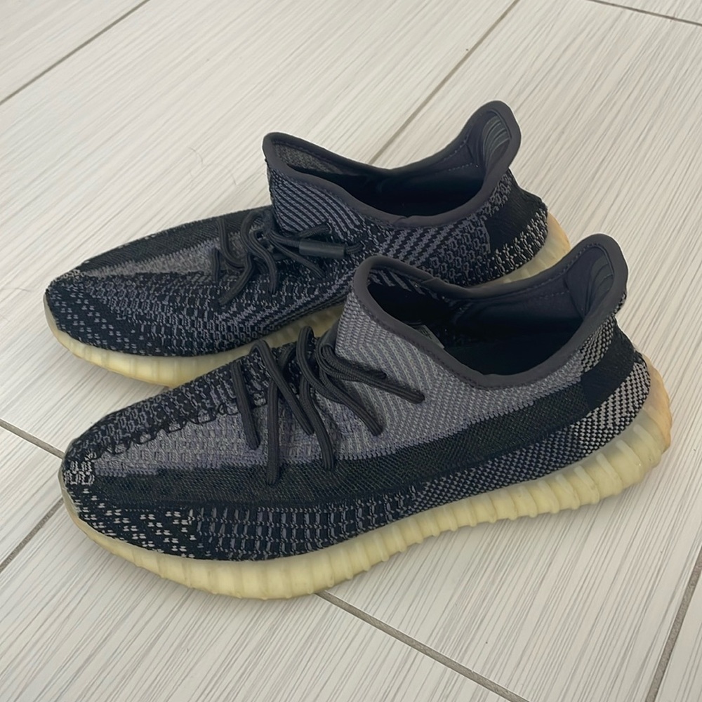 Yeezy boost 350 carbon size 10.5